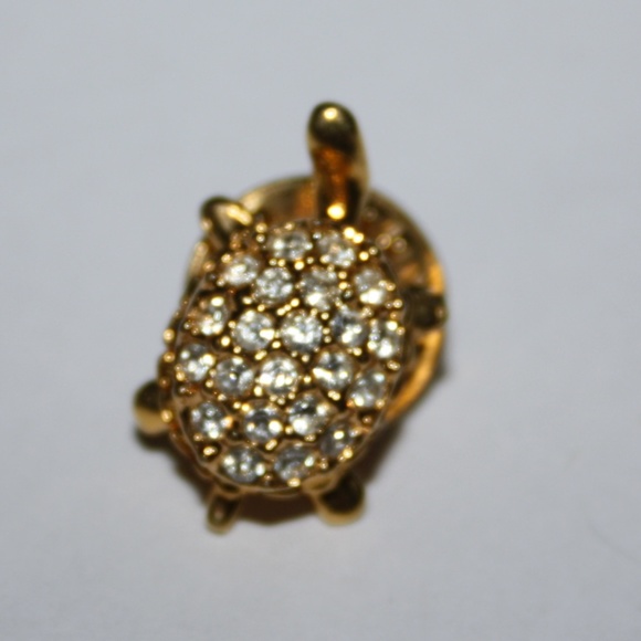 Vintage Jewelry - Adorable dainty turtle and CZ pin Vintage